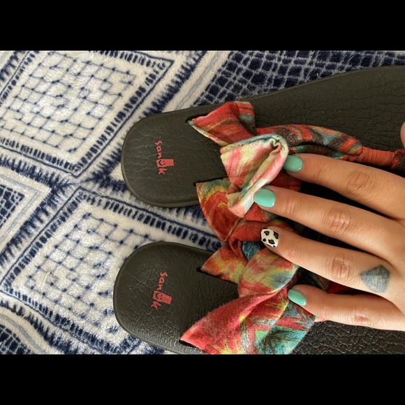 Sanuk Sandals - Picture 2 of 3